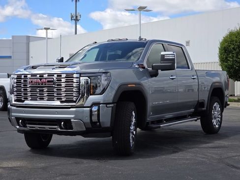 New 2026 GMC Sierra 2500 Denali w/ Technology Package AWD/4WD image 22