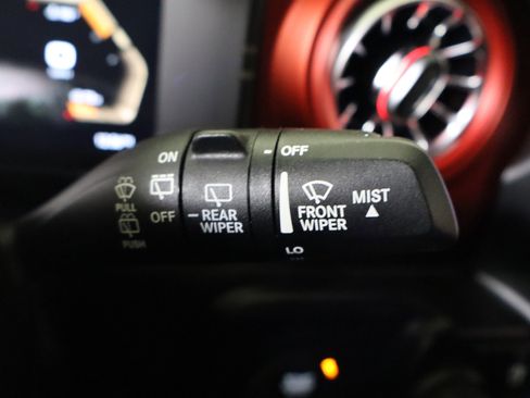 Used 2021 Jeep Wrangler Unlimited Rubicon image 32