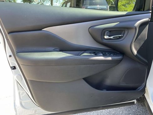 Used 2024 Nissan Murano SV w/ SV Midnight Edition Package FWD image 16