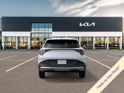 New 2026 Kia Sportage LX image 5