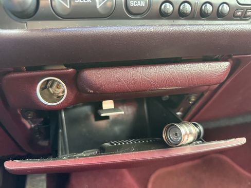 Used 1998 Chevrolet Lumina FWD image 27