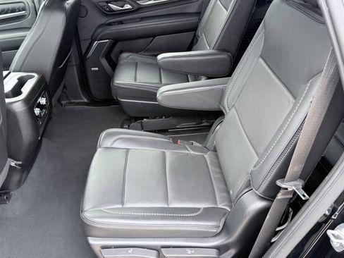 Used 2023 GMC Yukon Denali RWD image 28