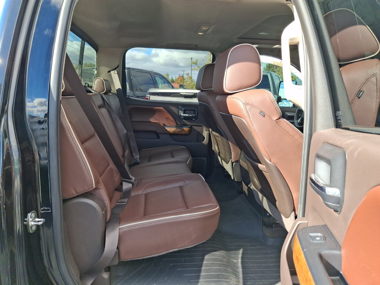 Used 2015 Chevrolet Silverado 3500 High Country AWD/4WD image 23