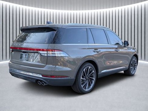 New 2025 Lincoln Aviator Reserve w/ Equipment Group 201A image 3