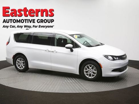 Used 2023 Chrysler Voyager LX FWD image 46