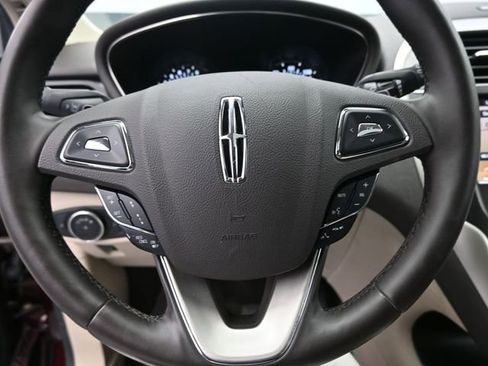 Used 2019 Lincoln MKC Reserve image 17