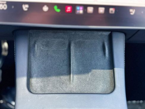 Used 2024 Tesla Model Y Long Range RWD image 57