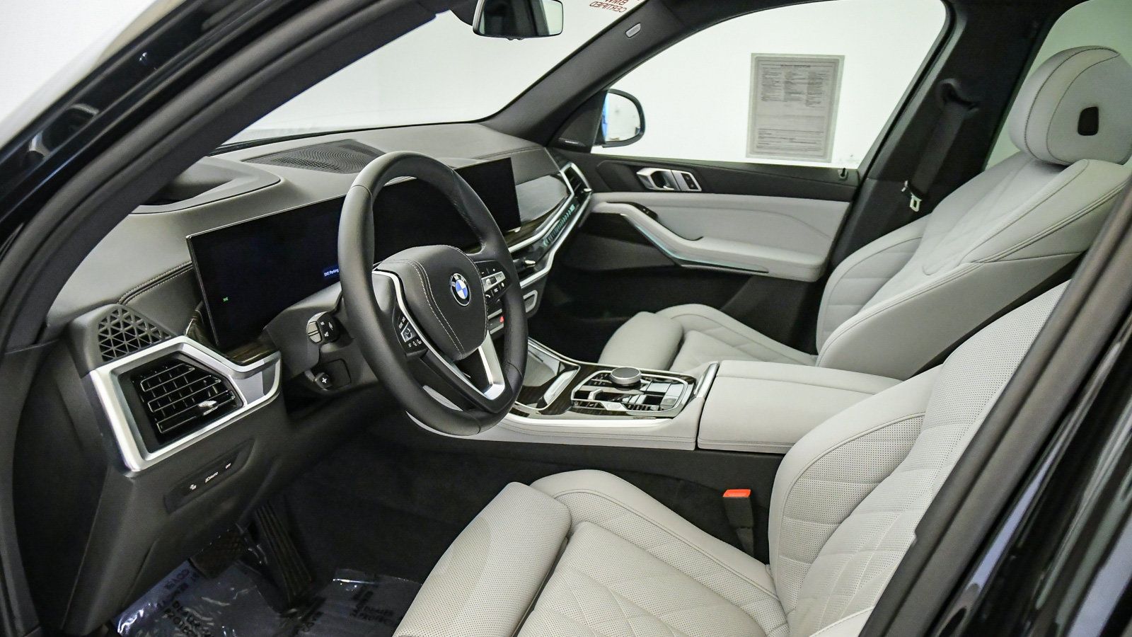 Used 2024 BMW X5 xDrive40i w/ Premium Package AWD/4WD image 17
