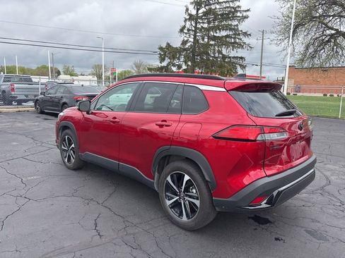 Used 2025 Toyota Corolla Cross AWD Hybrid image 8