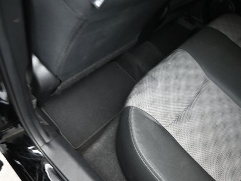 Used 2017 Nissan Rogue Sport SV w/ SV Premium Package image 16