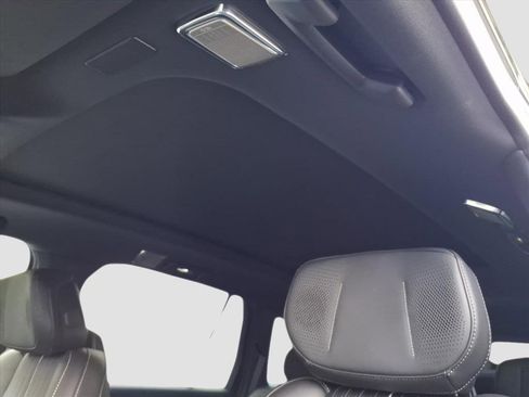 New 2026 Cadillac Vistiq Sport w/ LPO, Floor Liner Package image 13