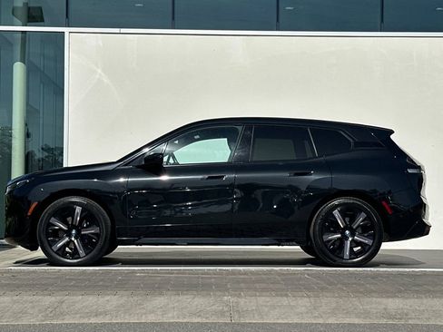 Used 2024 BMW iX xDrive50 w/ Sport Package AWD/4WD image 6
