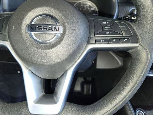 Certified 2020 Nissan Kicks SV image 24