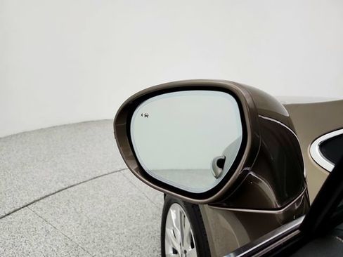 Used 2017 Buick Envision Essence FWD image 22