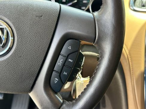 Used 2017 Buick Enclave Leather FWD image 32