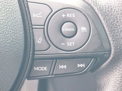 Used 2021 Toyota RAV4 XLE image 26