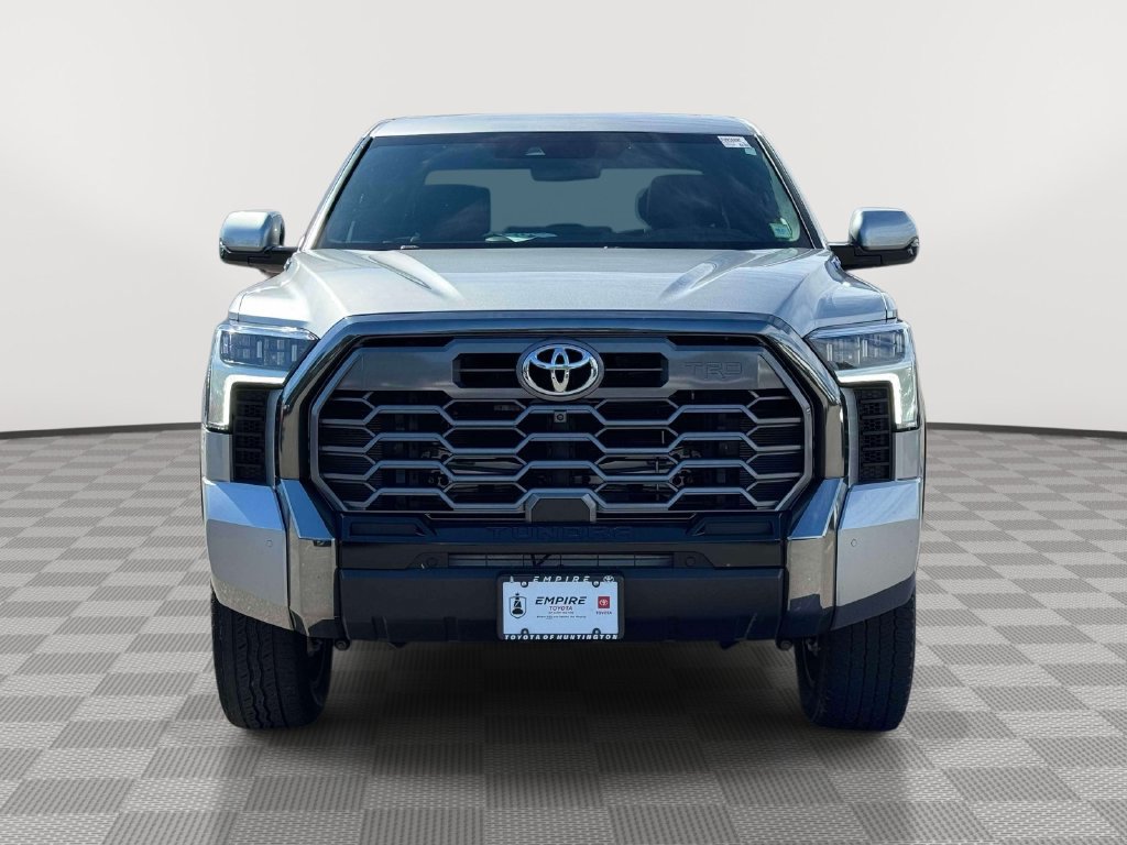 Used 2025 Toyota Tundra Platinum w/ TRD Off-Road Package AWD/4WD image 2