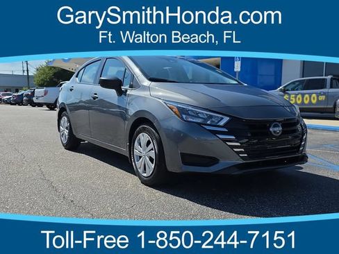 Used 2025 Nissan Versa S w/ Trunk Package FWD image 1