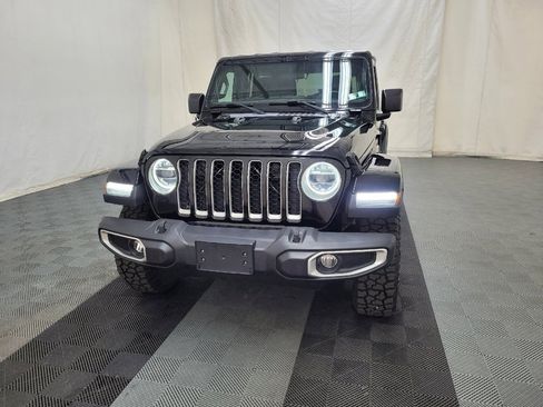 Used 2018 Jeep Wrangler Unlimited Sahara w/ LED Lighting Group AWD/4WD image 15