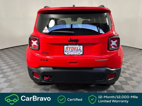 Used 2023 Jeep Renegade Trailhawk AWD/4WD image 5