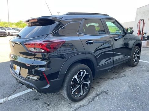 Used 2023 Chevrolet TrailBlazer RS w/ Technology Package AWD/4WD image 5