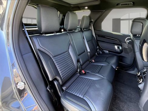 New 2026 Land Rover Discovery S AWD/4WD image 10
