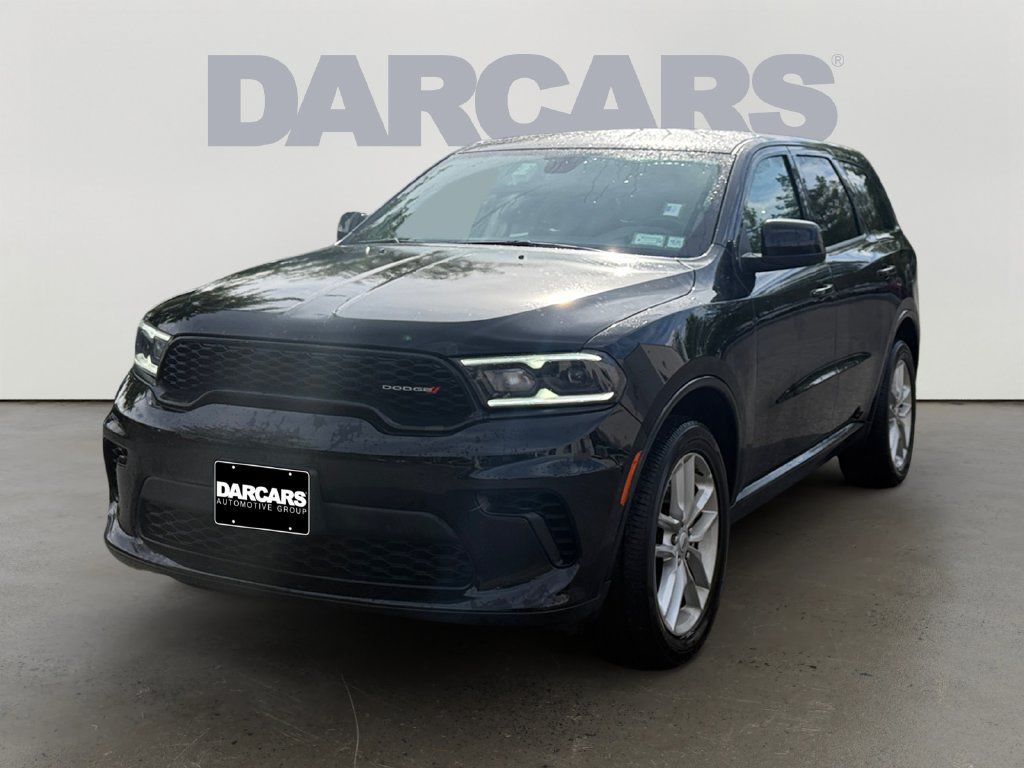 Used 2025 Dodge Durango GT AWD/4WD image 3