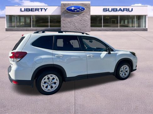 Used 2024 Subaru Forester AWD/4WD image 10