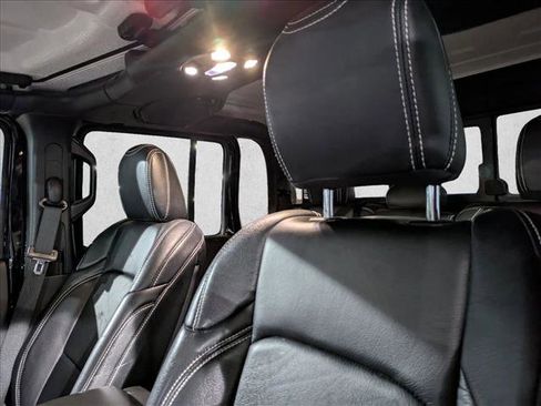 Used 2020 Jeep Gladiator Sport w/ Quick Order Package 24S image 14