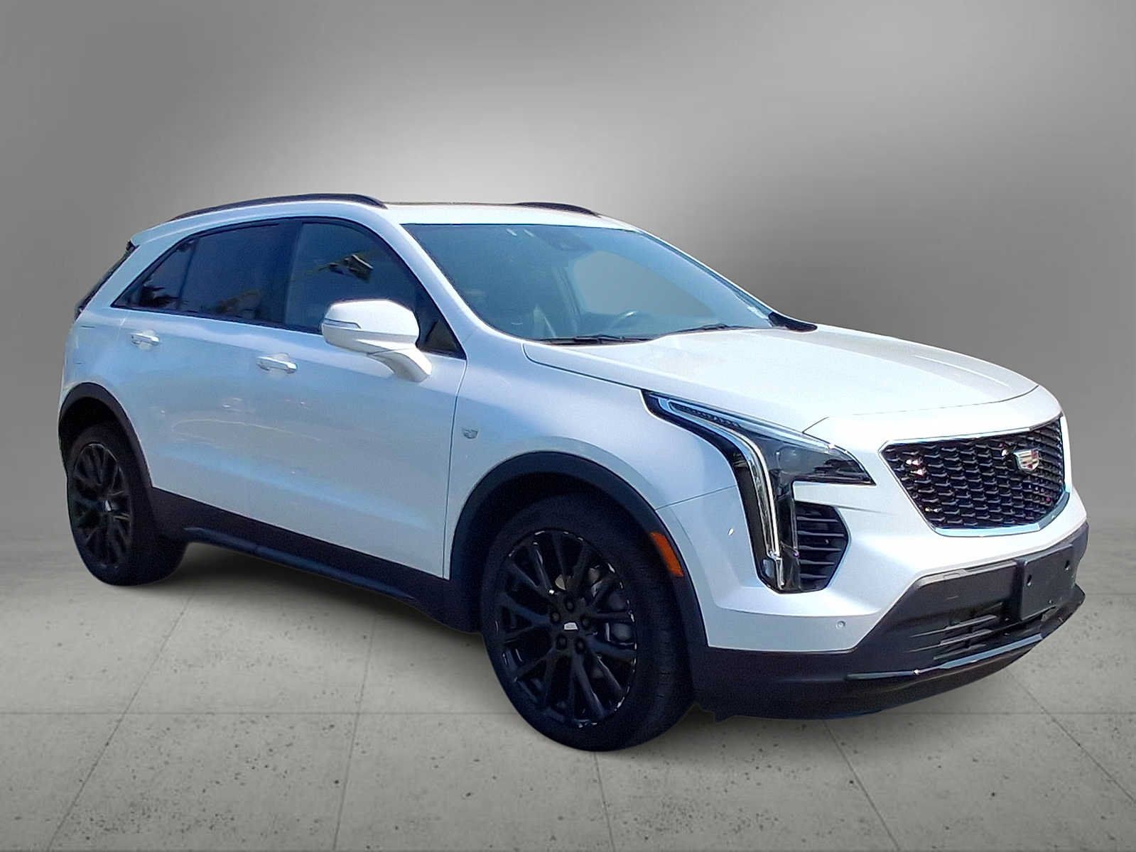 Used 2023 Cadillac XT4 Sport AWD/4WD image 2