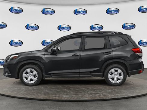 Used 2022 Subaru Forester AWD/4WD image 3