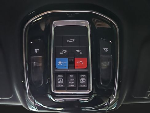 Used 2022 Jeep Grand Cherokee L Overland w/ Luxury Tech Group IV AWD/4WD image 35
