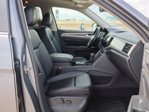 Used 2019 Volkswagen Atlas SEL R-Line image 43