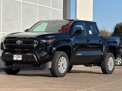New 2026 Toyota Tacoma SR5 image 8
