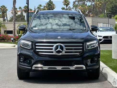 Certified 2026 Mercedes-Benz GLB 250 4MATIC image 9