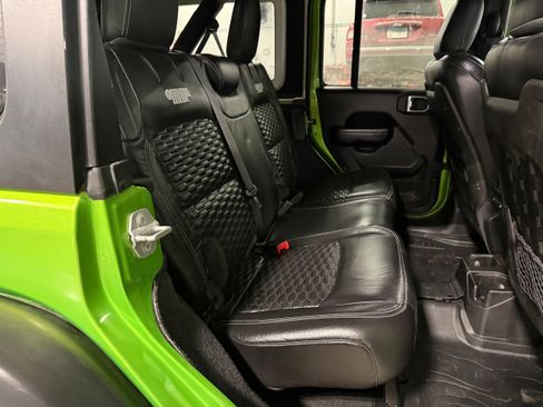 Certified 2018 Jeep Wrangler Unlimited Rubicon AWD/4WD image 15