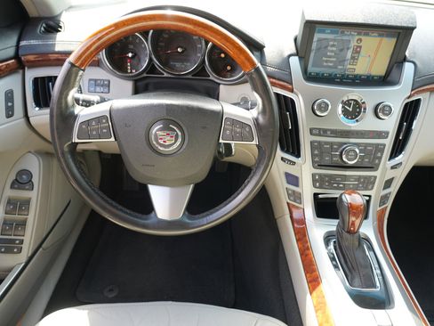 Used 2009 Cadillac CTS 3.6 RWD image 21