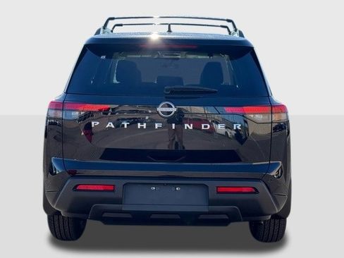 New 2025 Nissan Pathfinder SV image 4