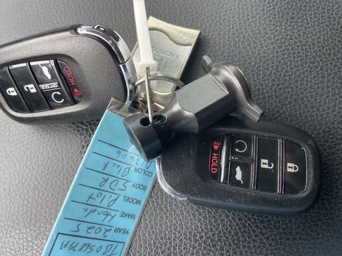 Used 2025 Honda Pilot EX-L image 48