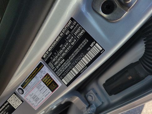 Certified 2026 Mercedes-Benz GLC 300 4MATIC image 32