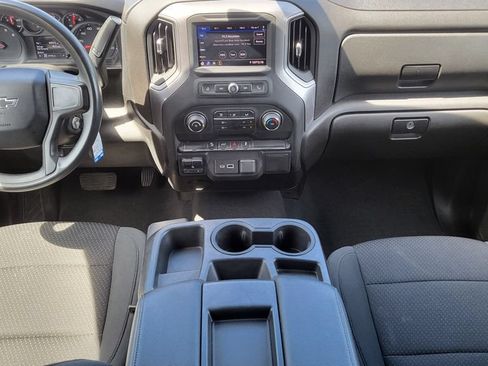 Used 2021 Chevrolet Silverado 1500 Custom Trail Boss w/ LPO, Dark Essentials Package AWD/4WD image 5