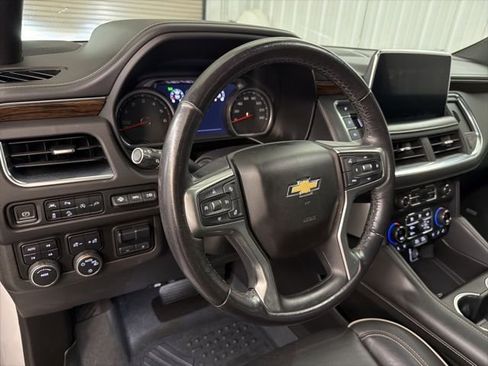 Used 2021 Chevrolet Tahoe Premier w/ Premium Package AWD/4WD image 12