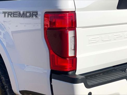 Used 2022 Ford F250 Lariat w/ Tremor Off-Road Package AWD/4WD image 29