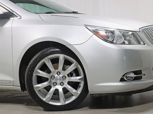 Used 2012 Buick LaCrosse Touring FWD image 5