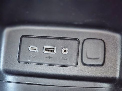 Used 2022 Chevrolet Equinox LS w/ LS Convenience Package image 25