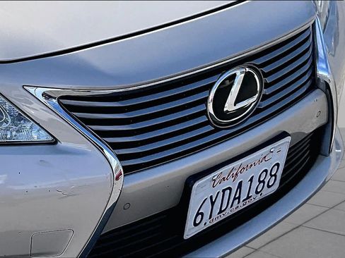 Used 2013 Lexus ES 350 w/ Premium Pkg FWD image 28