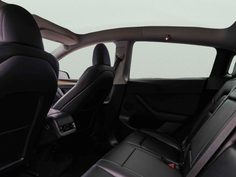 Used 2023 Tesla Model Y AWD image 20
