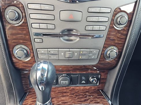 Used 2017 Nissan Armada Platinum image 21