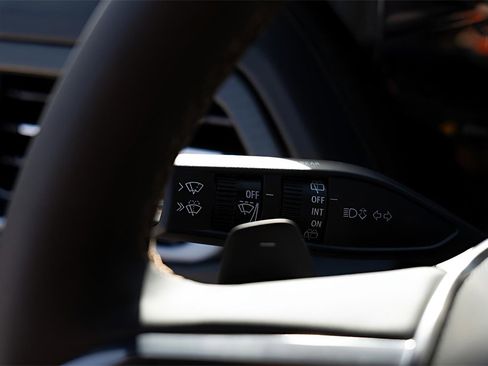 New 2026 GMC Yukon XL AT4 w/ AT4 Premium Plus Package image 17