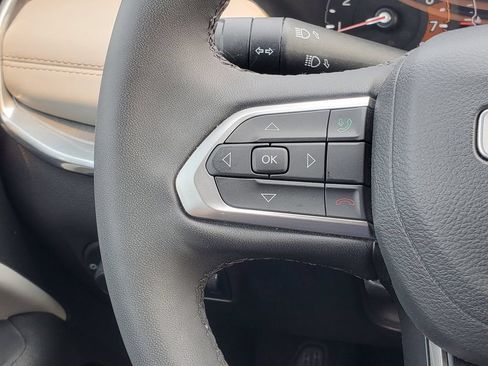 Used 2023 Jeep Compass Limited AWD/4WD image 14